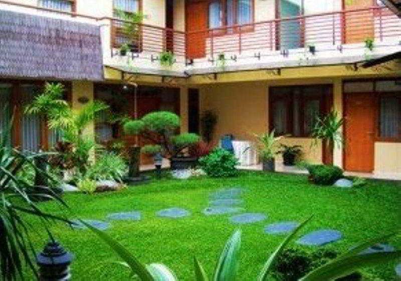 Hotel Anggrek Gandasari Бандунг Экстерьер фото